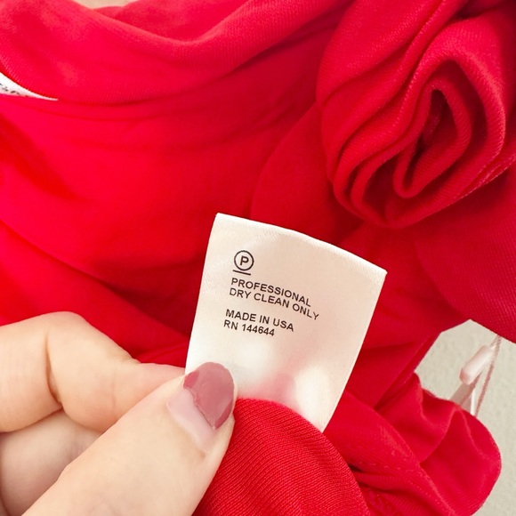 New Sandy Liang Georgia Top Red Rose 3D Floral Applique Medium - Picture 11 of 12